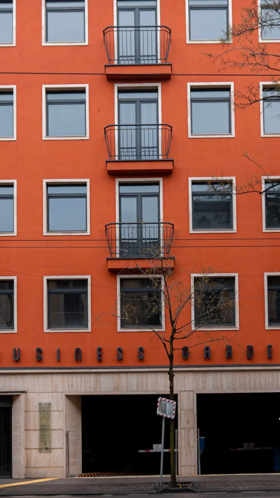 Asti, il Comune mette a bando l’ex scuola di Valle Baciglio per una nuova concessione