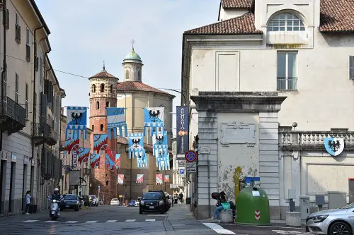Le torri medievali di Asti: guida alle 12 torri superstiti del centro storico