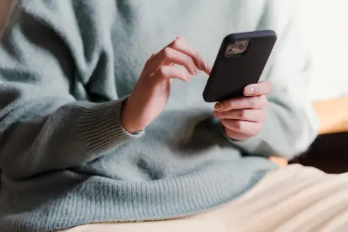 Truffa SMS sulla TARI ad Asti, falso avviso sui pagamenti