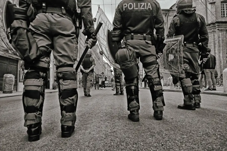 Asti, controlli straordinari: identificate oltre 240 persone